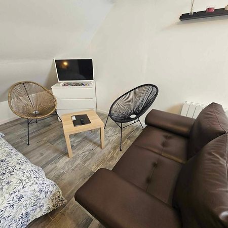 Studios Du Cedre Cuvilly Extérieur photo