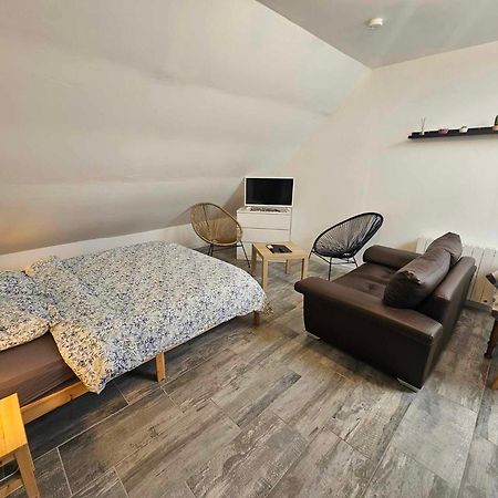 Studios Du Cedre Cuvilly Extérieur photo