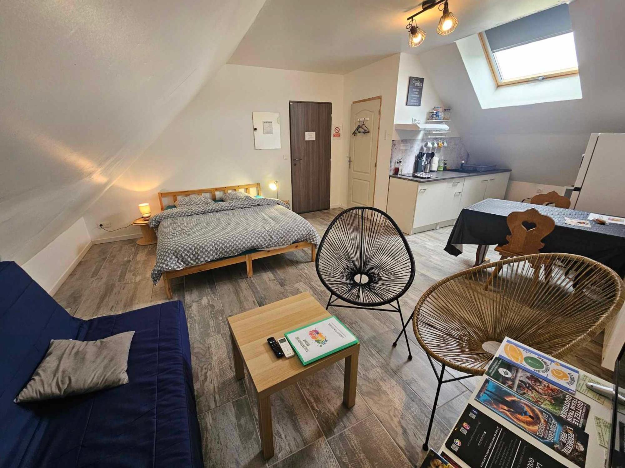 Studios Du Cedre Cuvilly Extérieur photo